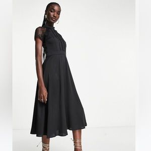 Liquorish black lace dress